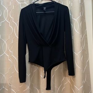 Black long sleeve Windsor bodysuit